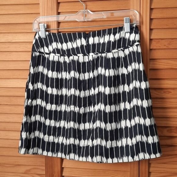 Loft Petite Linen Blend Short Skirt Size 0P. - Picture 2 of 4